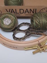 Load image into Gallery viewer, Valdani Perle 12 Embroidery Thread P 2 (P2)