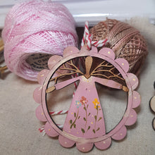 Load image into Gallery viewer, Valdani Perle 8 Embroidery Thread JP 6 (JP6)