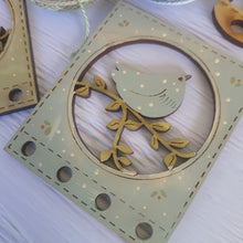 Load image into Gallery viewer, Embroidery Thread Holder - BLUE BIRD