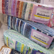 Load image into Gallery viewer, Bailey Island Hobo Bag - Aunties Two Pattern