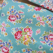Load image into Gallery viewer, Homespun BOM 2024 Sunshine and Lollipops Quilt design by Anni Downs ... featuring the NEW Tilda Jubilee fabric range.