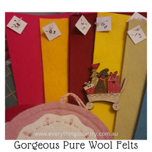 Load image into Gallery viewer, Wool Felt Sheet Colour No. 13 Celery Green