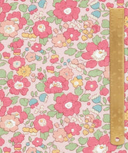 Load image into Gallery viewer, Alice's Wonderland Sampler Quilt KITS