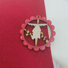 Load image into Gallery viewer, Primitive Scalloped Angel Decoration