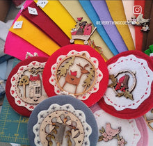Load image into Gallery viewer, PURE WOOL FELT BUNDLE 1 "Christmas Lights"