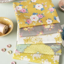 Load image into Gallery viewer, Tilda Sunday Brunch Full Fat Quarter Bundle