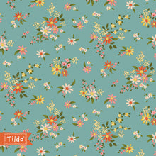 Load image into Gallery viewer, TILDA CHIC ESCAPE & DAISYFIELD