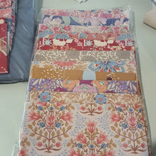 Load image into Gallery viewer, Low Volume Fabrics