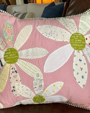 Load image into Gallery viewer, Daisy Cushion Pattern
