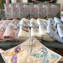 Load image into Gallery viewer, Jardin de Poche - Zoom Classes