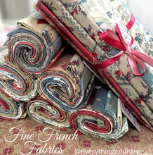 Load image into Gallery viewer, Fine French Fabrics - 10 Fat Quarters Pack RED

