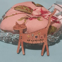 Load image into Gallery viewer, Le Jardin Pink Cat - Wood Button
