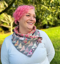 Load image into Gallery viewer, Naomi Cowl and Scarf Pattern by Melly and Me incl Foundation Piecing Papers
