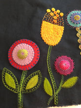 Load image into Gallery viewer, Rachel&#39;s Bag Pattern by Wendy Williams
