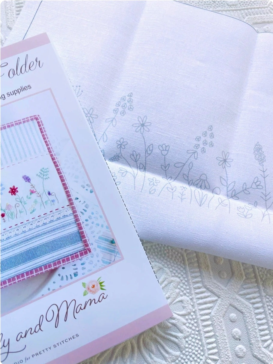 Simple Sewing Folder PATTERN by Lauren Wright of Molly and Mama