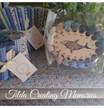 Load image into Gallery viewer, Tilda Creating Memories Summer Fat Quarter Bundle
