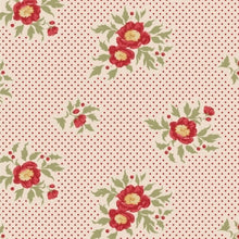 Load image into Gallery viewer, Tilda Merry Little Christmas Fat Quarter Bundle Cream (x5) 300245
