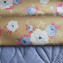 Load image into Gallery viewer, Tilda Sunday Brunch Full Fat Quarter Bundle
